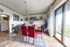 APPARTAMENTO PIANO TERRA CON GARAGE E SOFFITTA ABI