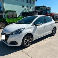 Peugeot 208 PureTech 82 5 porte Allure ok neo pate