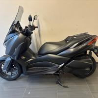 Yamaha X-Max 300