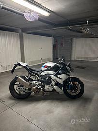 BMW M1000R 2026