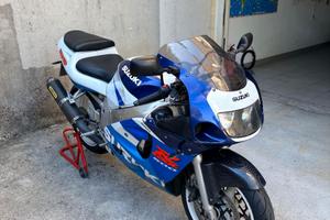 SUZUKI GSX-R 600 SRAD