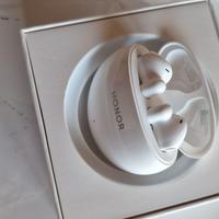 Huawei watch GT 46mm e honor earbuds x5 insieme