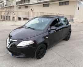 Lancia Ypsilon 1.3 MJT 95 CV 5 porte elefantino ro