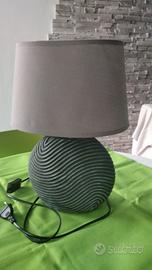 lampada da tavolo moderna