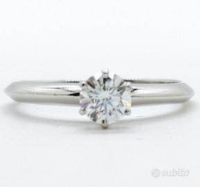 anello Tiffany platino e diamante