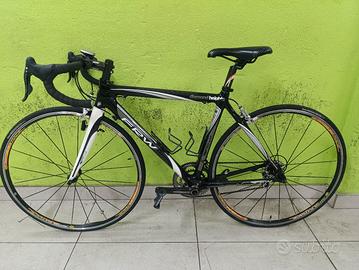 bici da corsa full carbon 