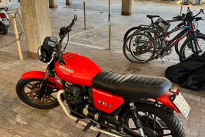 MOTOGUZZI V35