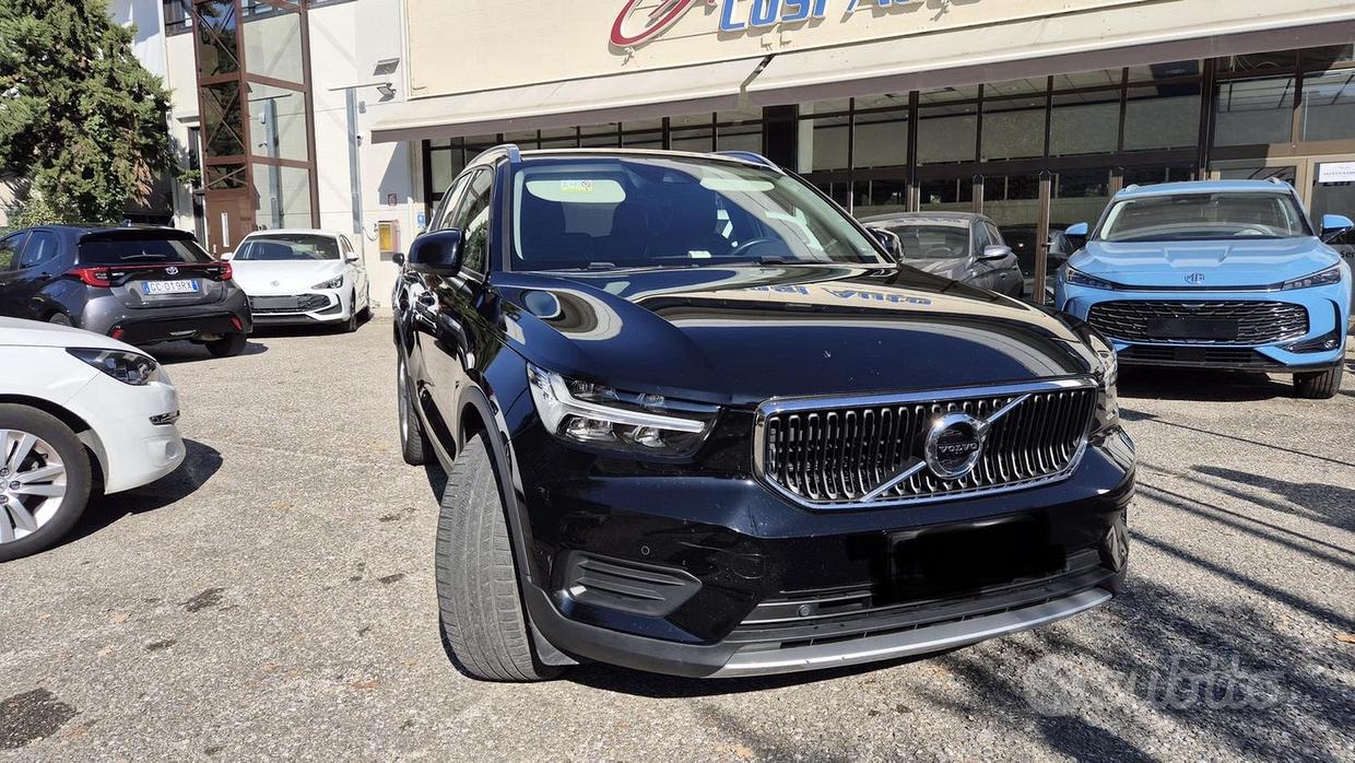 Volvo XC40 (2017-->)