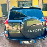 TOYOTA RAV 4