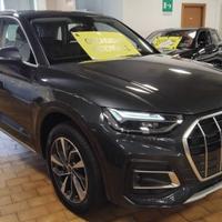 AUDI Q5 40 TDI quattro S tronic Business Advance