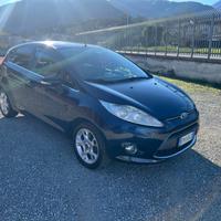 Ford Fiesta 1.4 TDCi 70CV 5 porte Titanium