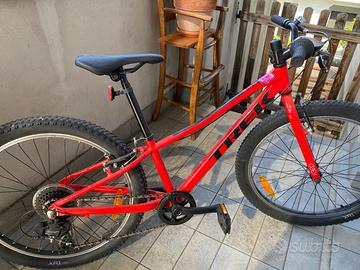 Mtb Trek precaliber 24” radioactive red