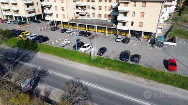 NEGOZIO A DESENZANO DEL GARDA