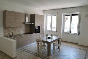 Luminoso appartamento in centro