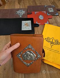 custodia Bibbia con placca decorativa