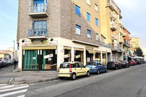 NEGOZIO A TORINO