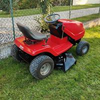 trattorino tagliaerba 