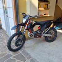 Ktm Exc 250 six days Targata