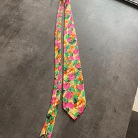 Cravatta vintage Gianni Versace – 100% seta – flor