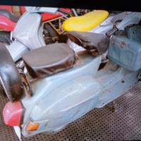 vespa da esposizione o locali