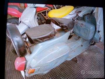 vespa da esposizione o locali