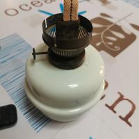 Lampada ad olio in opalino bianco (radioattivo) 