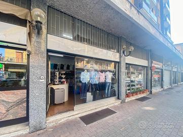 NEGOZIO A SAN GIULIANO MILANESE