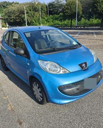 Peugeot 107 uni proprietario neopatentati