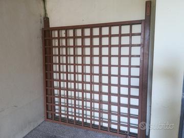 Grigliato in legno da giardino