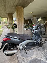 Scooter Yamacha X-max 250