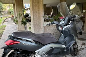 Scooter Yamacha X-max 250