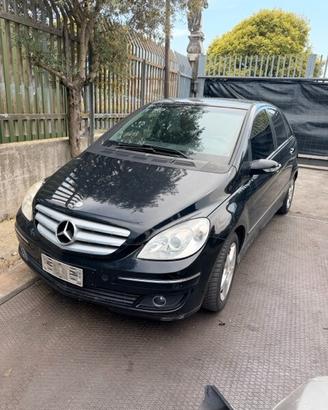 Ricambi Mercedes Classe B 170/180 Benz. (T245) Aut