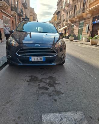 Ford Fiesta gpl/benzina anno 2014 unico proprietar