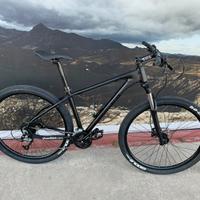 MTB Mountain bike front suspended