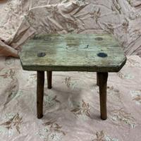 ANTICO SGABELLO DA MUNGITURA ORIGINALE DEL 1900