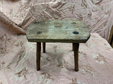 ANTICO SGABELLO DA MUNGITURA ORIGINALE DEL 1900