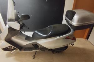 RICAMBI USATI PER HONDA PANTHEON 150 2003