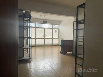 Immobile di 107 m² con 3 locali a Dozza