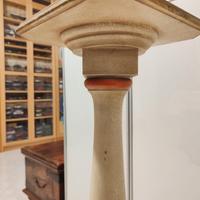 colonna in legno massello laccato