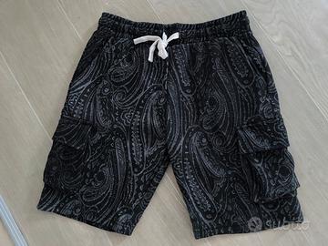 Pantaloncini cargo bandana con tasche laterali 