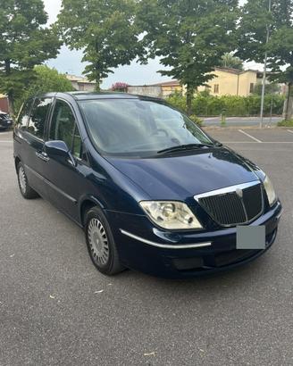 Lancia Phedra 2.0 MJT, 7 posti, gancio di traino