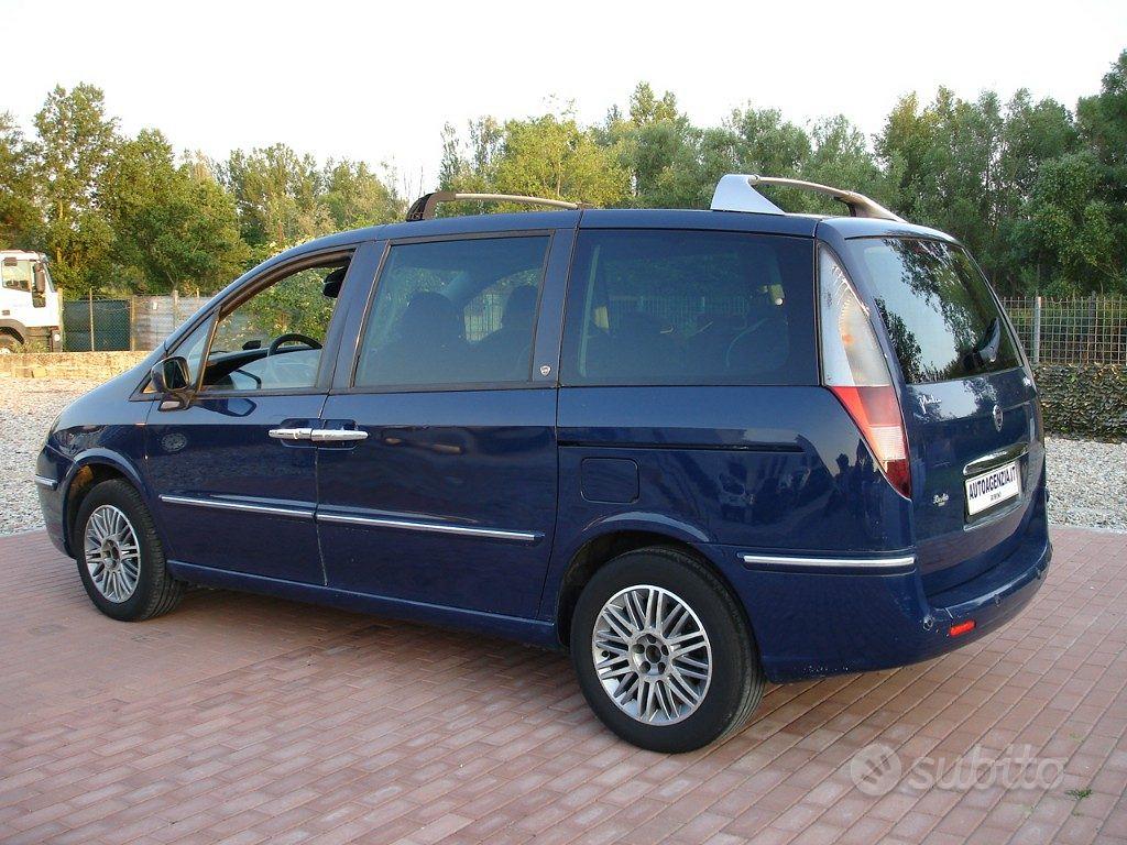 Lancia Phedra 2008 photo 4