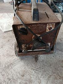 Saldatrice 220v elettrodo