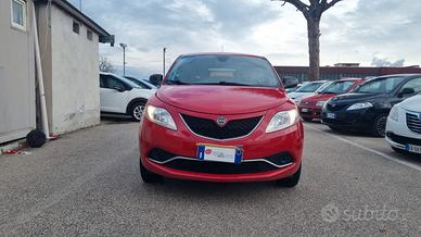 Lancia Ypsilon 0.9 TwinAir 85 CV 5 porte Metano Ec