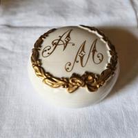 portagioie in porcellana e oro zecchino 