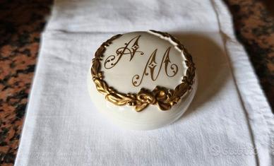 portagioie in porcellana e oro zecchino 