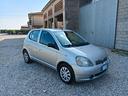 toyota-yaris-1-3i-16v-cat-5-porte-luna