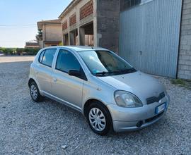 Toyota Yaris 1.3i 16V cat 5 porte Luna