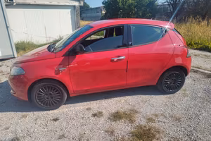 Lancia Ypsilon 1.2 Benz 8v 2017 km 128000