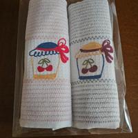N. 2 Strofinacci da cucina 